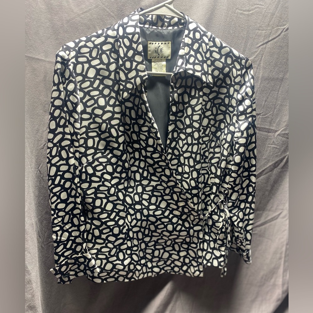 ICE Animal Print 100% Silk Wrap Blouse Blazer Size M EC - Picture 6 of 6